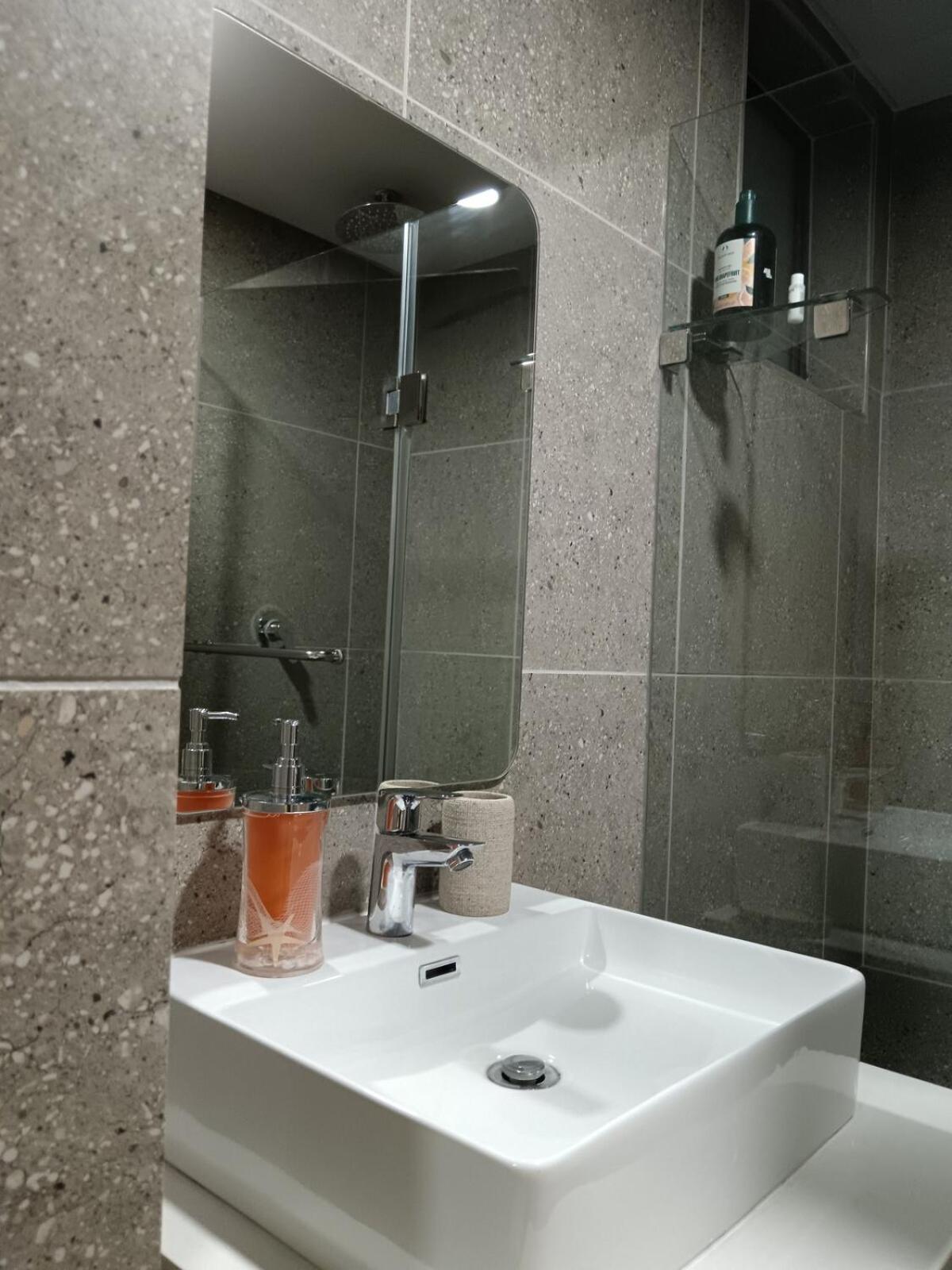 Apartment Zimbali Lakes Boulevard Edge 106 An Afrique Closet Ballito